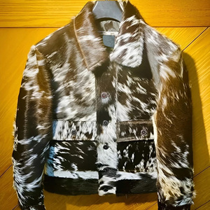 Veste en cuir de vachette avec fourrure véritable, style tendance, en cuir véritable de haute qualité, coupe ajustée, style personnalisé, qualité supérieure durable, unisexe - Product Image 3
