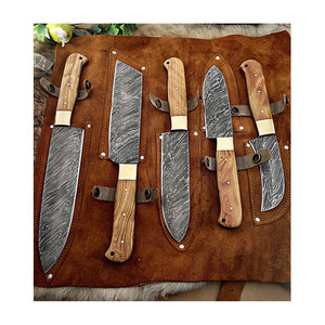 Ensemble de couteaux de cuisine en acier Damas, conçu pour les besoins culinaires, offrant une utilisation confortable et un design élégant - Product Image 5