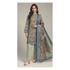 Ssumaira Presenta la Colección de Cambric Listo para Usar: Camisa Tradicional para Mujer con Bordados y Sin Arrugas, Dupatta Teñida - Product Image 3