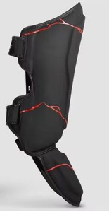 Protège-tibias de boxe Muay Thai sur mesure en cuir PU respirant avec fermeture auto-agrippante, prix de gros RTS AI-SG-10 - Product Image 2