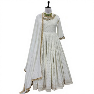 แฟชั่น FATEMA ชุดงานเลี้ยง/งานแต่งงานดีไซน์ใหม่สไตล์ดั้งเดิม ปักลายกระจกแท้ ประดับเลื่อม ผ้าจอร์เจตต์ ซัลวาร์ คามีซ พร้อมกางเกง - Product Image 1