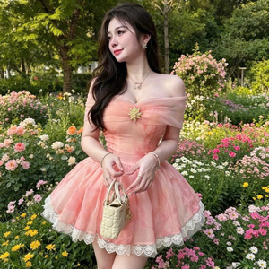 เดรสยาวมินิเซ็กซี่ ฟรีไซส์ สำหรับผู้หญิง ดีไซน์เรียบหรู สีพื้น ซักได้ สวมใส่สบาย เหมาะสำหรับโอกาสลำลองหรือเป็นทางการ ทรงเข้ารูปช่วงเอว ผ้าไหมเนื้อนุ่ม - Product Image 1