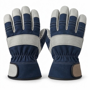 Gants de travail quotidiens en cuir véritable, conçus pour une manipulation confortable, avec un matériau robuste, une coupe flexible et une construction durable - Product Image 3
