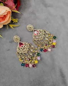 Pendientes de cristal hechos a mano, joyería étnica de diseño para mujeres, colecciones para bodas, recepciones y fiestas. - Product Image 1