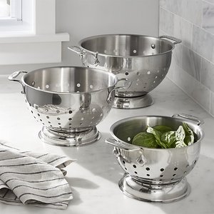 Les passoires luxueuses en acier inoxydable offrent des performances fiables, parfaites pour égoutter les pâtes, les nouilles et les boulettes. - Product Image 5