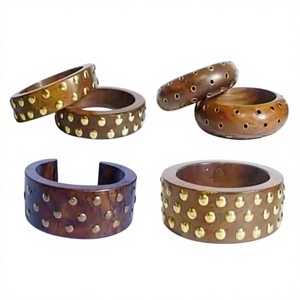 Bracelets en bois de qualité supérieure, vente en gros, finition polie, bois naturel, écologiques, accessoires de mode pour femmes, vente de Noël au détail - Product Image 1