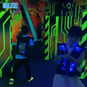 Ensemble de tir au <span class=keywords><strong>laser</strong></span> pour enfants et adultes, jeu de tir au <span class=keywords><strong>laser</strong></span> d'intérieur avec gilets lumineux, capteurs IR pour fêtes d'anniversaire, vente en gros - Product Image 6