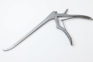 Pinza de Kerrison Spurling 40 Up-Bite de Acero Inoxidable, Instrumento Ortopédico Neuroquirúrgico, Tamaño Personalizado, Certificación CE Clase I - Product Image 5