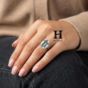Anillo Solitario de Aguamarina con Corte Esmeralda en Oro Amarillo de 14K, Alternativa al Diamante Cultivado en Laboratorio para Anillo de Diamante Cultivado en Laboratorio - Product Image 6
