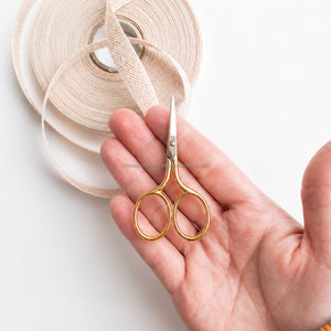 Ciseaux à pointe fine pour couper le fil à broder - Product Image 2