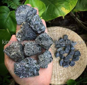 Pierre précieuse brute de Gabbro Indigo naturel le plus vendu dans le style Feng Shui pour la guérison et la méditation du Reiki de l'amour - Product Image 6