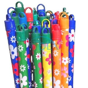 Eucalipto recubierto de PVC Mangos largos de escoba de madera 120cm Artículos para el hogar - Product Image 1