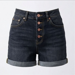 Shorts de mezclilla mini de tiro bajo para mujer, con lavado ácido, cremalleras y diseño de tanga, color personalizado, premium, de verano, a la moda, estilo urbano. - Product Image 1