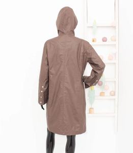 เสื้อกันฝนขายส่งสำหรับผู้ชายและผู้หญิง ระบายอากาศได้ดี กันลม มีฮู้ด เหมาะสำหรับปั่นจักรยาน เดินป่ากลางแจ้ง รับทำโลโก้ตามสั่ง OEM - Product Image 5