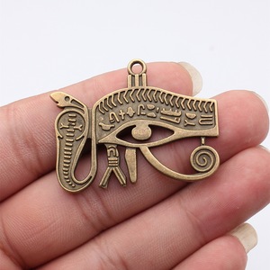 <span class=keywords><strong>Amuleto</strong></span> <span class=keywords><strong>Ojo</strong></span> de Horus Jeroglífico 45x35mm de Aleación de Zinc Plateado Antiguo, <span class=keywords><strong>Amuleto</strong></span> <span class=keywords><strong>Egipcio</strong></span> para Joyería de Disfraces de Faraón - Product Image 6
