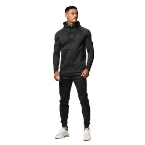 Trajes Deportivos Negros para Hombre al por Mayor, con Capucha y Cordones Personalizados de Marca, Transpirables, Hechos en Pakistán - Product Image 1