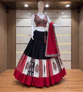 <b>Women</b> Traditional Indian Pakistani <b>Lehenga</b> Choli Set Red Black Cotton Floor Length Wedding Wear Hand Drawn Print Loose Fit - Product Image 3