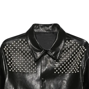Veste décontractée slim fit pour homme en similicuir marron avec col en fausse fourrure Teddy, rembourrage chaud, fermeture éclair, manches longues, broderie de perles. - Product Image 6