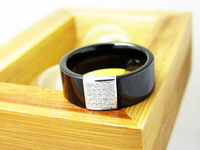 Cincin Tungsten Carbide dengan Panel Zirkonia Perak Berbentuk Kotak, Cincin Kawin Datar 8mm untuk Pria, Perhiasan Hitam Mewah Grosir