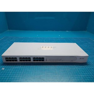 3COM 3C16411 1641-110-000-AA Hub 24 ports 10/100 double vitesse, utilisé comme pièce détachée d'équipement semi-conducteur d'époque - Product Image 5