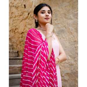 Magnifique ensemble de costume en mousseline de soie rose glycine - Taille XS - Product Image 4