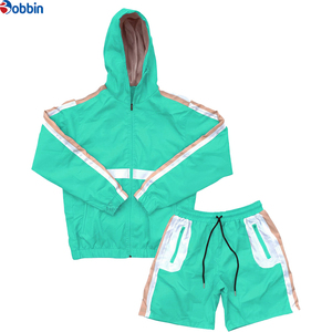 Conjunto Deportivo Unisex de Verano Personalizado para Hombre, Chaqueta Cortavientos con Bloques de Color y Parches de Poliéster y Nailon, Chaqueta con Cierre y Pantalones Cortos - Product Image 5