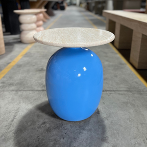 Table d'appoint ronde bleue moderne pour salon d'appartement, mobilier durable et écologique en GFRC, facile à assembler - Product Image 3