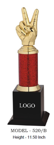 Trofeo de Mano con Símbolo de Paz Chapado en Oro con Columna Roja y Base Negra para Actividades Promocionales con Temática Musical - Product Image 4