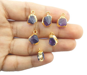 Pendentifs breloques en cristal d'améthyste naturelle brute plaquée or, pierres précieuses violettes brutes, pour la guérison, composants de bijoux DIY, collier bohème, boucles d'oreilles - Product Image 1