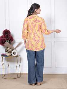 Hermosa Túnica Corta Informal de Encaje Floral Amarillo Sol para Mujer, 100% Algodón, Mangas Tres Cuartos, Cuello con Botones para Uso Diario - Product Image 3