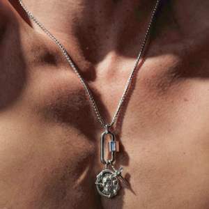 Collier pendentif pièce de monnaie en acier inoxydable, style vintage, avec breloque portrait, bijoux unisexe - Grande Vente - Product Image 5