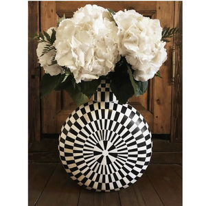 Vases à fleurs décoratifs écologiques en résine et os incrusté, au design élégant pour les événements de mariage, le jardin et la décoration intérieure stylée - Product Image 6
