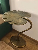 Table console moderne en laiton avec piétement surélevé, faite à la main, mobilier contemporain pour salon