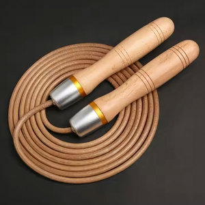 Cuerda de Saltar de Alta Calidad con Mango de Madera, Duradera y de Longitud Ajustable para Ejercicio en Casa y Gimnasio - Product Image 4