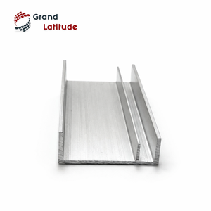Profils d'escaliers en aluminium extrudé industriels pour les véhicules de lutte contre l'incendie et de sauvetage - Product Image 1