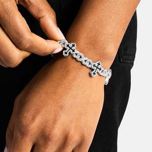 สร้อยข้อมือแบบ Iced Out Cross Link เงินแท้ 925 ชุบโรเดียม ประดับคริสตัล สไตล์ฮิปฮอป สำหรับทุกเพศ ใส่ได้ทุกวัน - Product Image 3