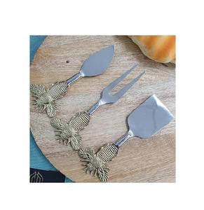 Juego de cuchillos para queso y postre de latón hechos a mano con hojas de acero para servir con estilo en tablas de charcutería, juego de cubiertos modernos para queso. - Product Image 1