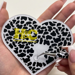New Black Cheetah <b>Heart</b> Tile <b>Heart</b> <b>Shape</b> Acrylic Lash Tile Lash Holder with Customized Logo Solid Beauty Tool mink eyelash Tiles - Product Image 3