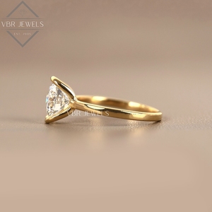 Anillo Solitario de Diamante Cultivado en Laboratorio de Lujo, Oro Amarillo de 14K, Bisel, Anillo de Compromiso, Boda, Joyería Nupcial, Regalo, Joyería Fina para Mujer, IGI - Product Image 3