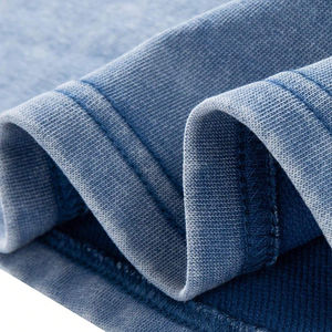 เสื้อยืดโอเวอร์ไซส์ผ้าฝ้ายเนื้อนุ่ม ล้างสีแบบแอซิดวอช ทรงพอดีตัวสำหรับฤดูร้อน พร้อมดีไซน์เฉพาะตัว เหมาะสำหรับทั้งผู้ชายและผู้หญิง แบรนด์เสื้อผ้า - Product Image 5