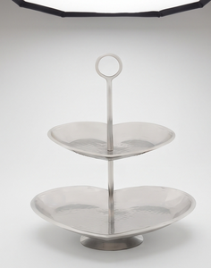 Soporte de Pastel de 2 Niveles de Metal Plateado Premium con Base de Anillo y Asa, Plato de Exhibición y Servicio de Repostería Martillado - Product Image 3