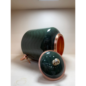 Distributeur d'eau artisanal en cuivre pur avec finition vert émeraude, pot Matka pour la maison et le bureau, design écologique - Product Image 3
