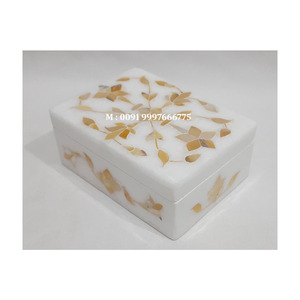 Boîte à bijoux rectangulaire en marbre blanc naturel avec incrustation de nacre vert clair, surface brillante, utilisée pour l'emballage de montres et les cadeaux - Product Image 5