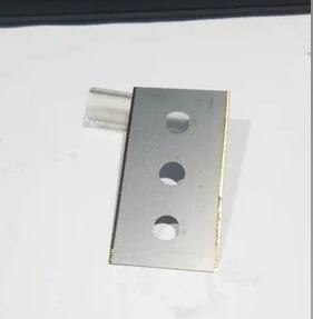 Cuchilla Industrial de Ultra Precisión de 3 Orificios, 43x22x0.10mm, Cuchilla de Acero Inoxidable para Máquinas Cortadoras de Películas y Láminas de Plástico - Product Image 2