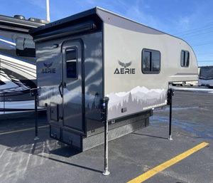 Autocaravanas de Lujo Usadas 2024 2025 Soaring E-A-G-L-E Campers A-E-A-R-I-E 8.0 Económicas y Listas para Enviar - Product Image 1