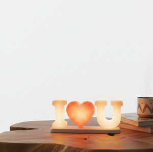 Lámpara de Sal del Himalaya con Forma de Corazón, Tallada a Mano, Cristal Rosa Natural, para Decoración Minimalista del Hogar y Regalos de Bienestar - Product Image 1