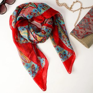 Foulards carrés personnalisés à la mode Accessoires élégants en tissu léger pour femmes Idéal pour les commandes en gros quantité minimale de commande bas - Product Image 1