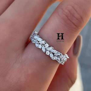 Anillo de Eternidad de Lujo con Diamantes Cultivados en Laboratorio de Formas Mixtas, Oro Blanco de 14K, Anillo de Boda con Múltiples Piedras Marquise, Redondas y Baguette para Mujer - Product Image 3