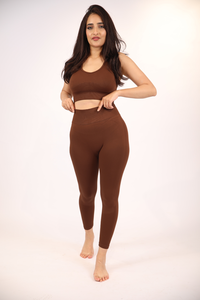 Ensemble de yoga 2 pièces : Leggings taille haute et brassière de sport dos nageur à encolure dégagée, sans couture, marron uni, respirant, pour l'entraînement - Product Image 3