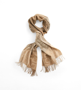 Bufandas cuadradas elegantes para mujer Tela suave y ligera Accesorios de moda ideales Suministro a granel MOQ bajo - Product Image 4